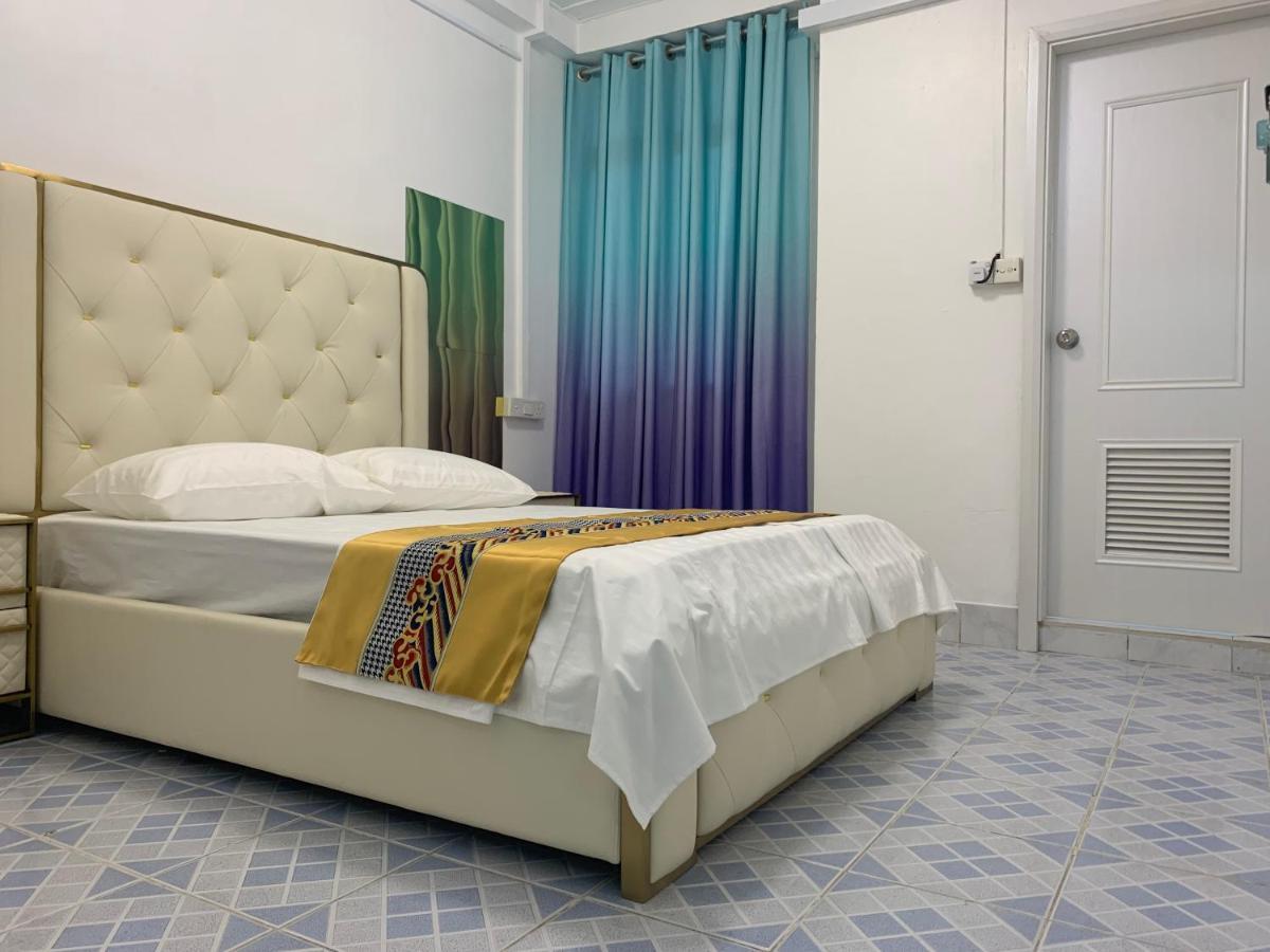 Ontrack Travel Apartment Male Ngoại thất bức ảnh