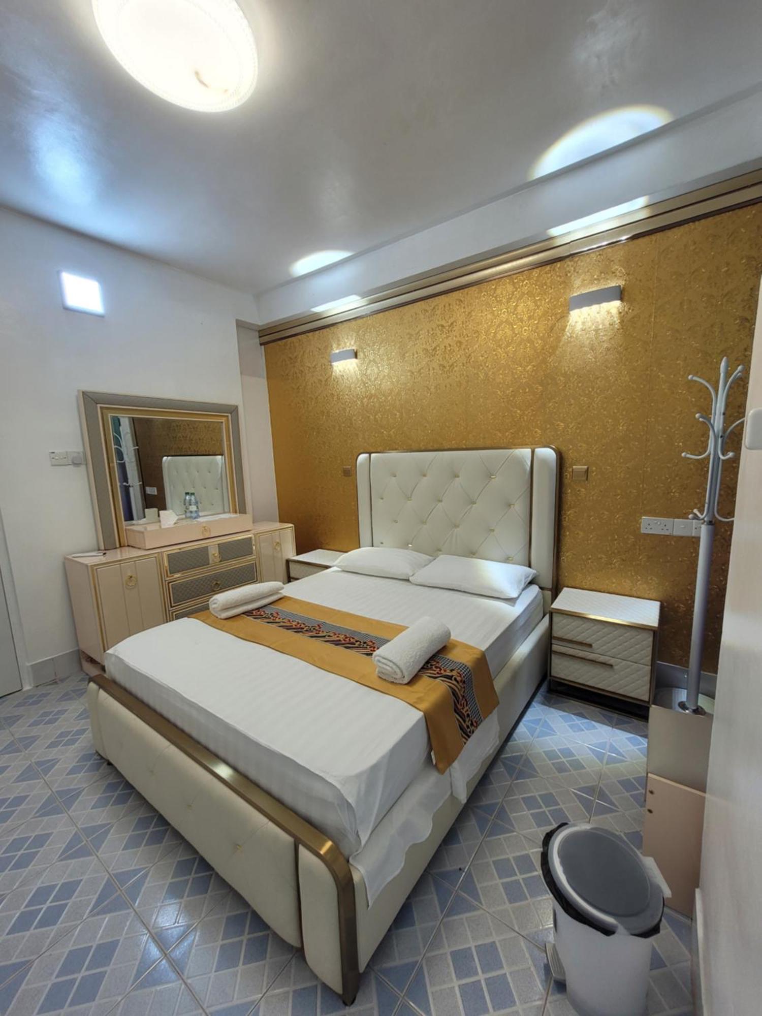 Ontrack Travel - Room Male Ngoại thất bức ảnh