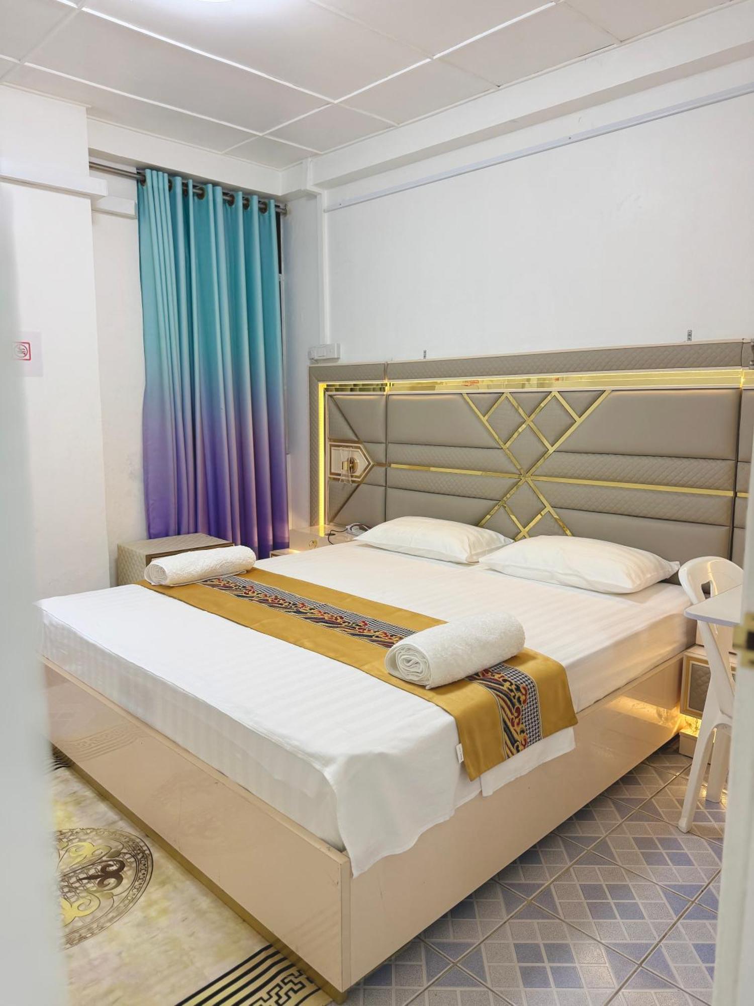 Ontrack Travel - Room Male Ngoại thất bức ảnh