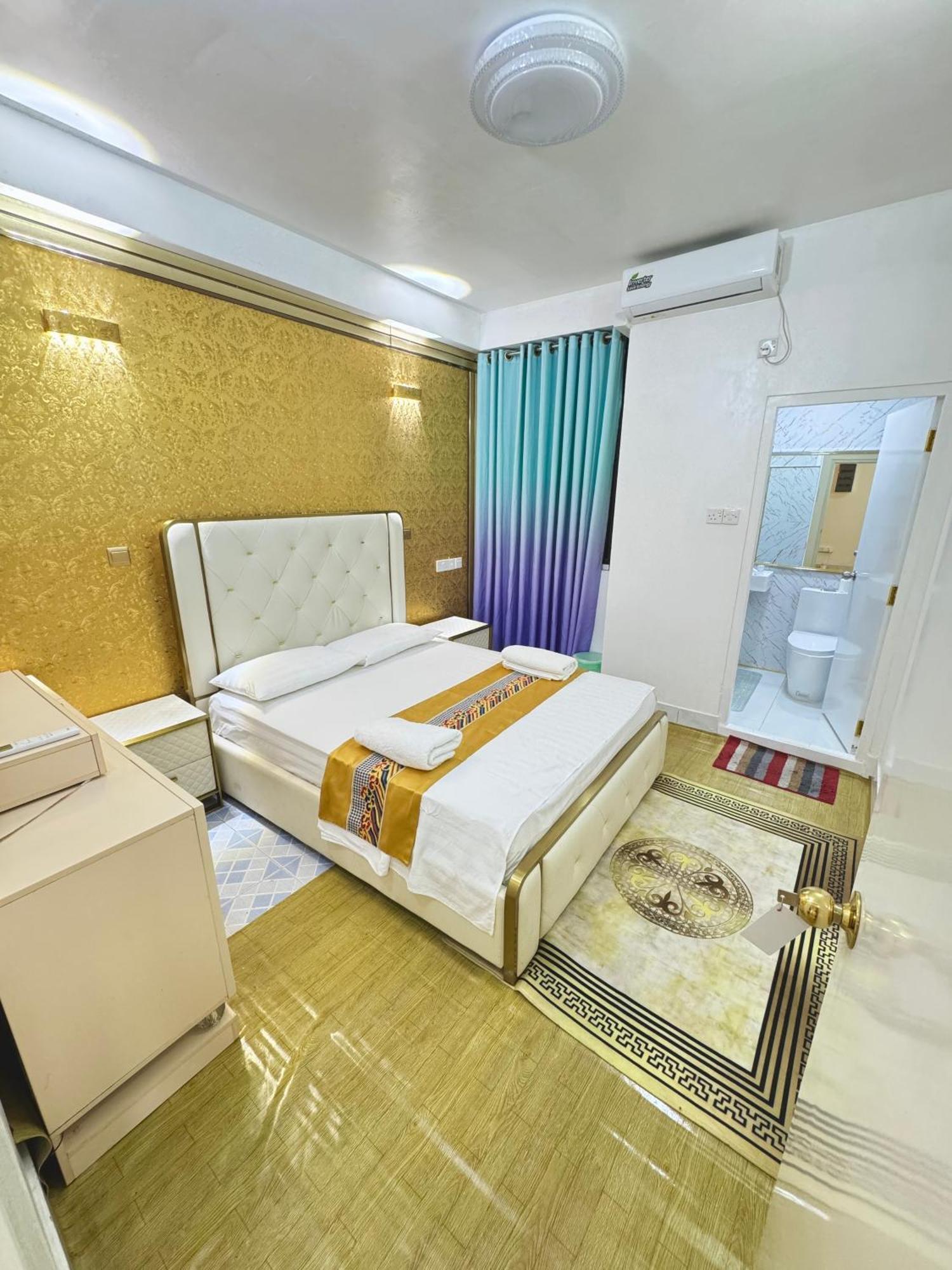 Ontrack Travel - Room Male Ngoại thất bức ảnh